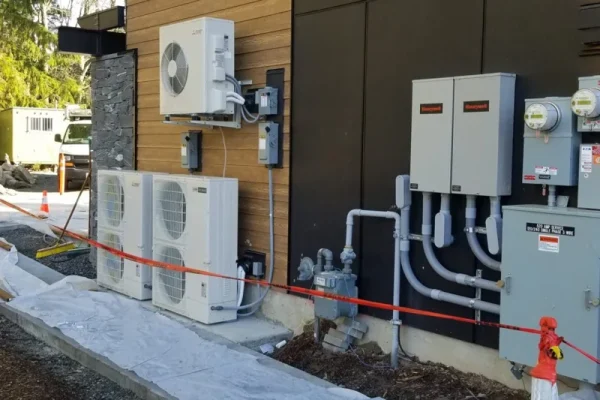 Outdoor heat pump units and electrical connections